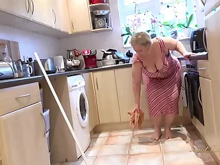 Mature Model XXX